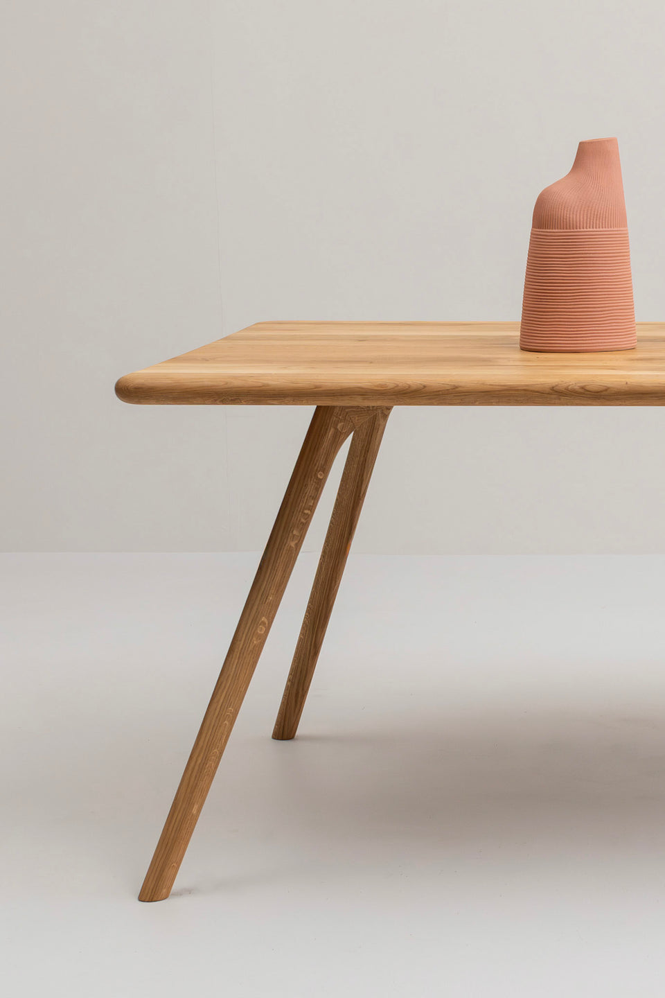 Verfijnd rechthoekig silhouet met afgeronde hoeken.