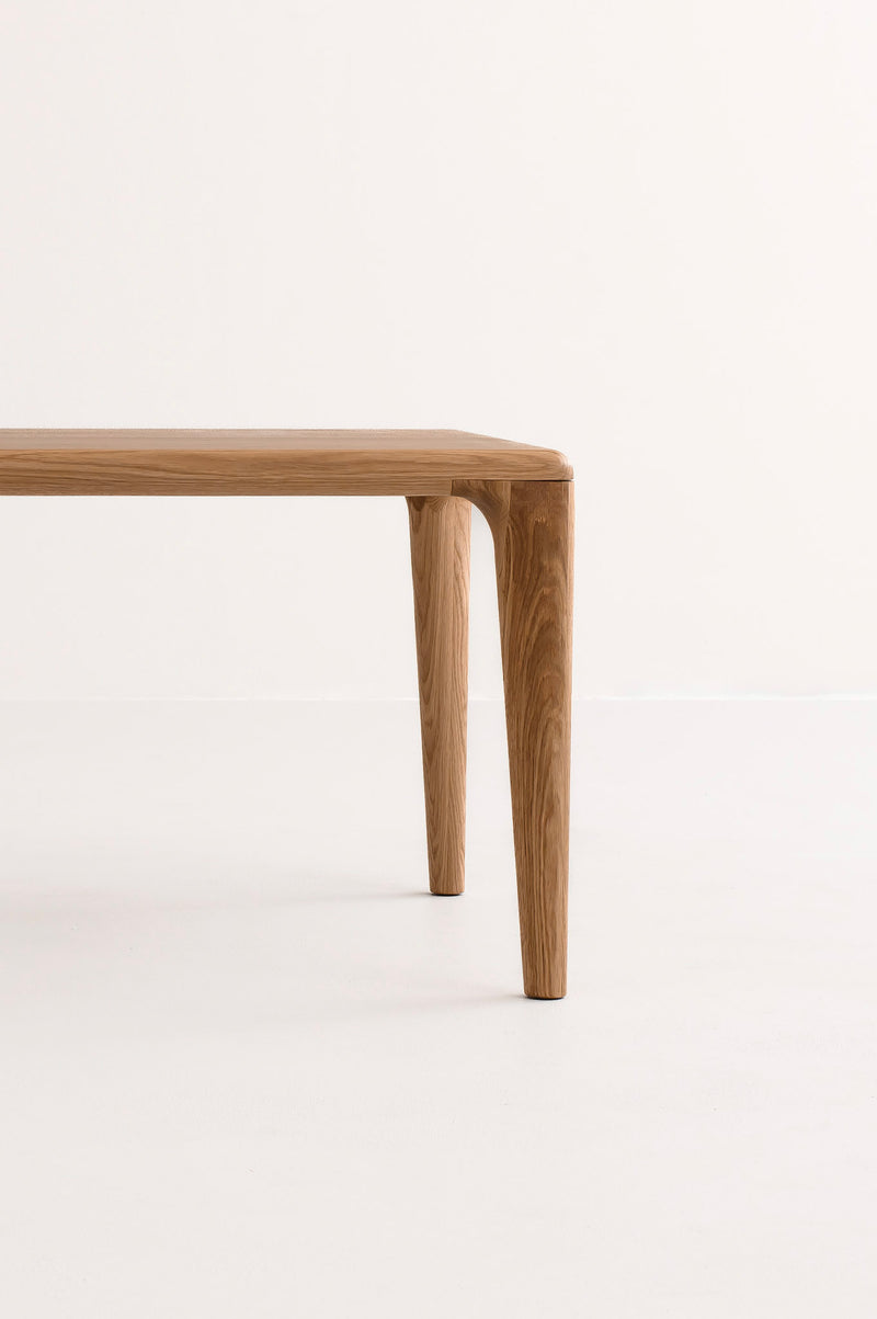 LÜNA Coffee Table