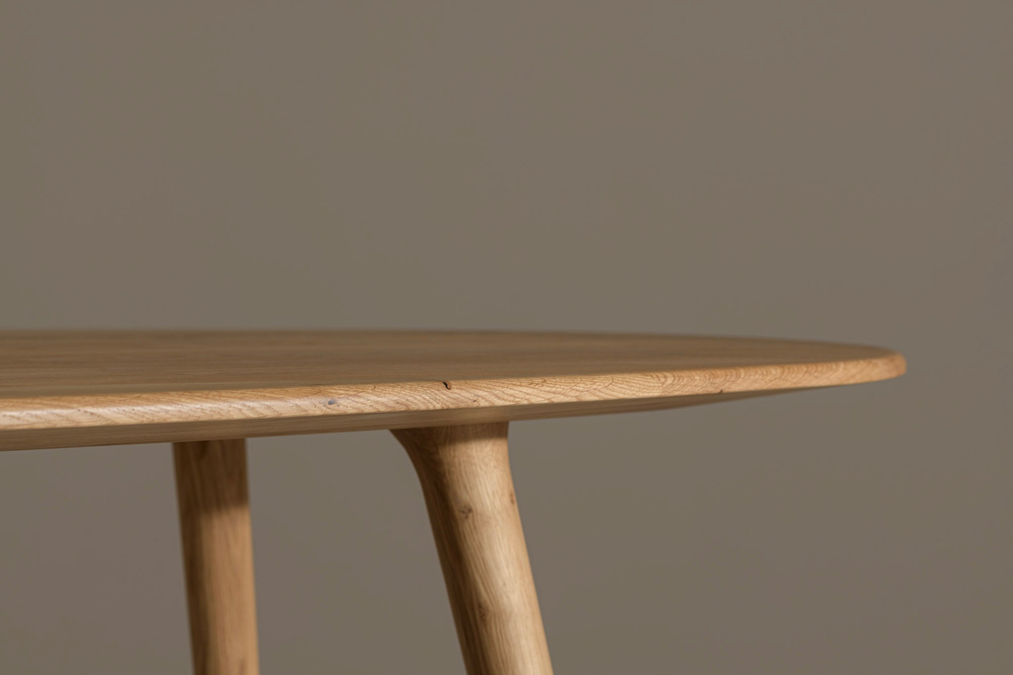 LUCIA Oval Table à manger