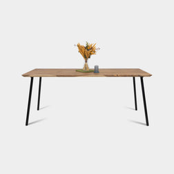 MARTA Walnoothouten eettafel