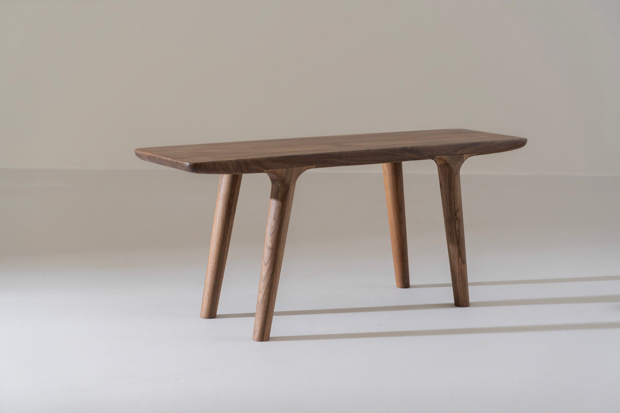 BRUNO | Bank van walnoothout