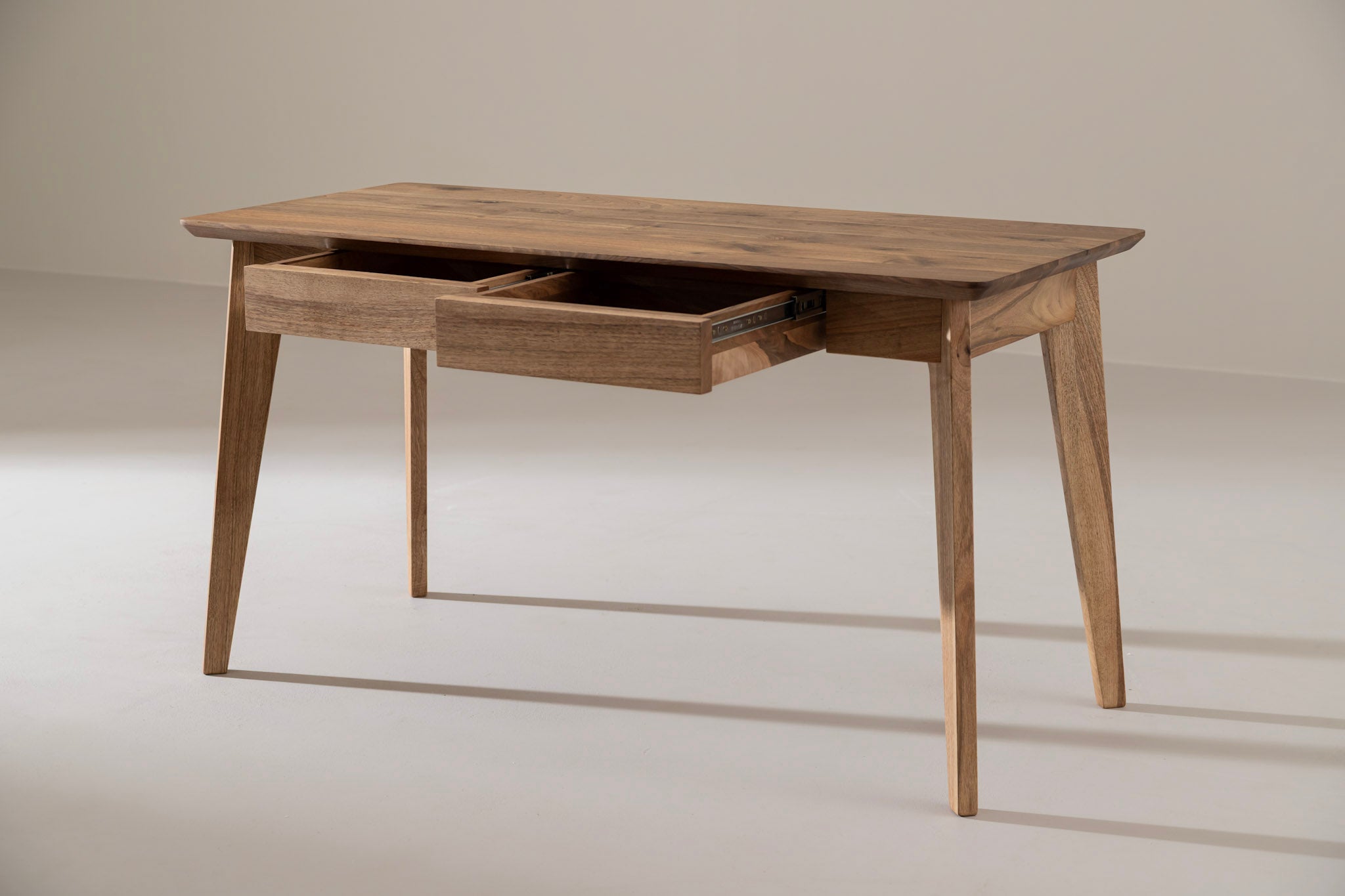 AMBER Bureau image 25
