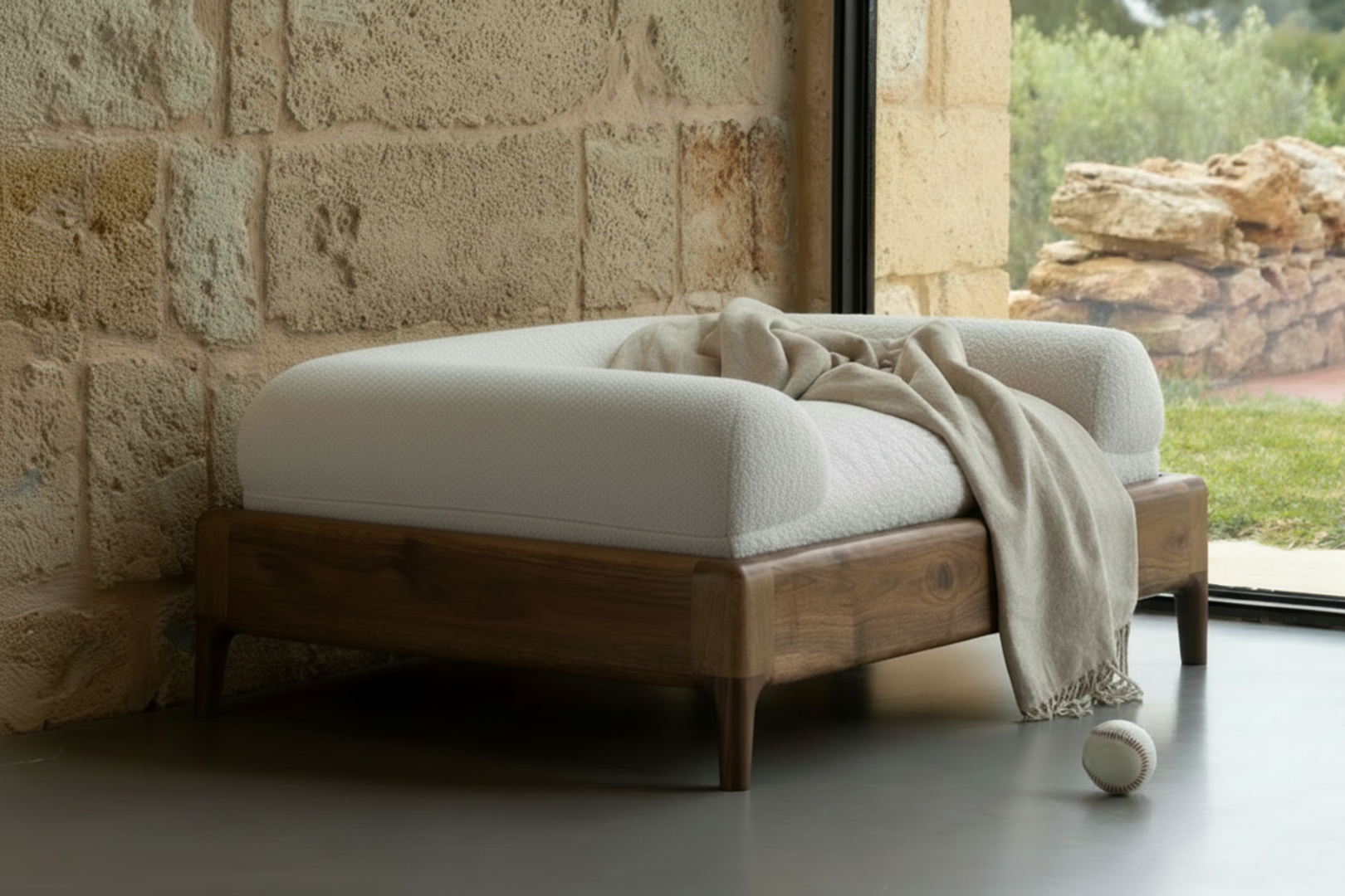 LÜNA Dog Bed image 4