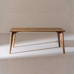 AMBER Walnoothouten eettafel