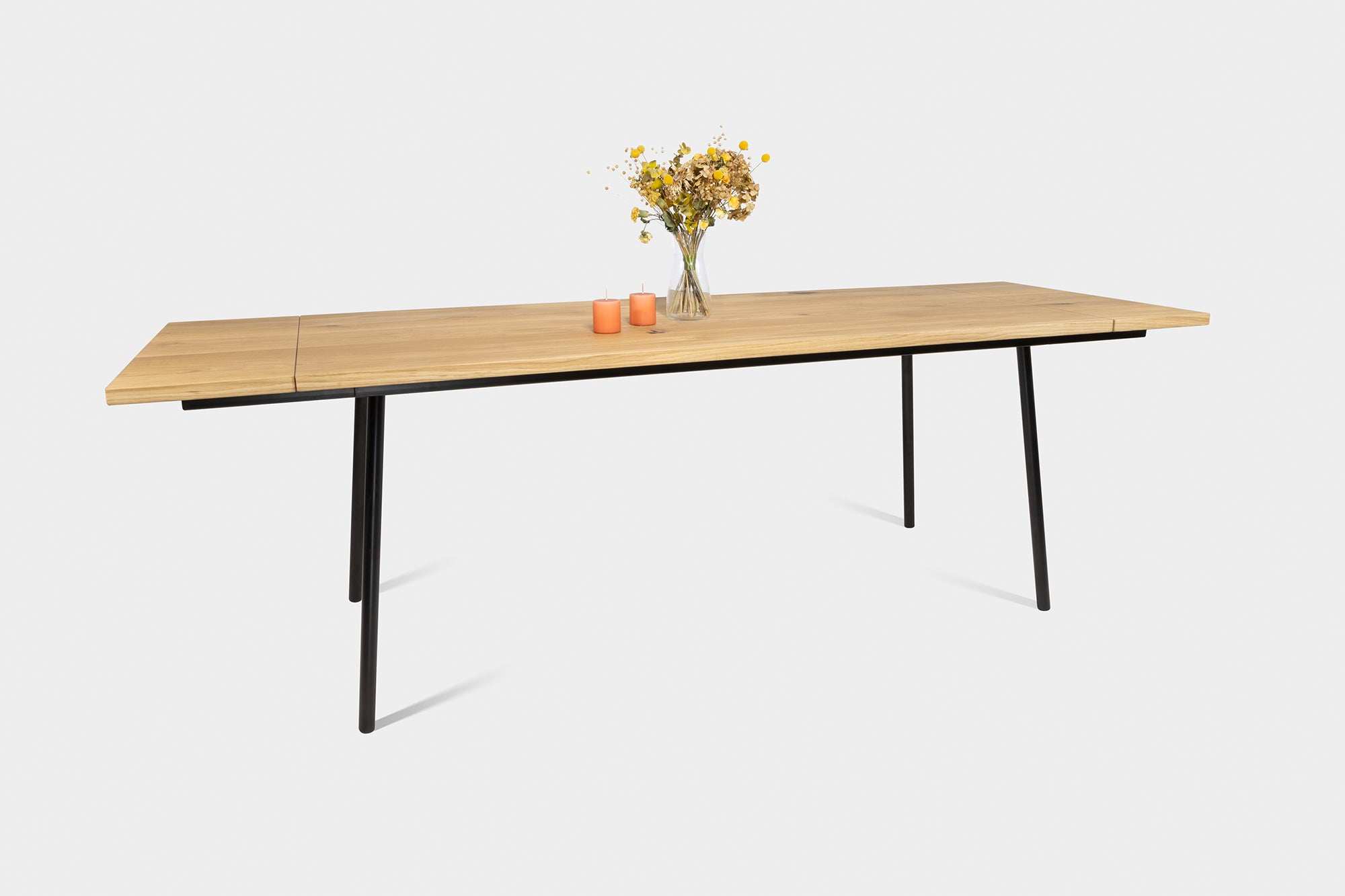 MIRA Eettafel