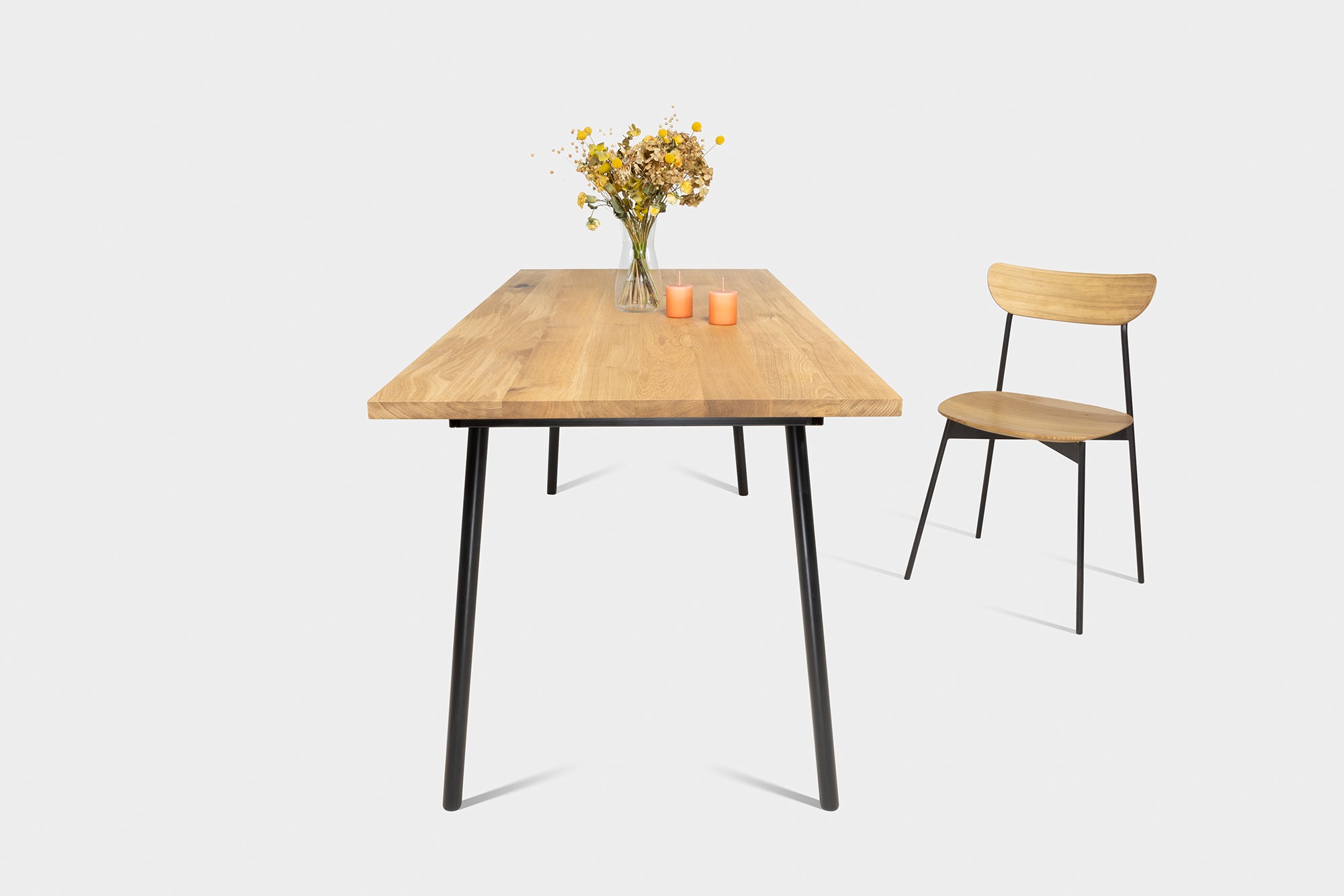 MIRA Eettafel